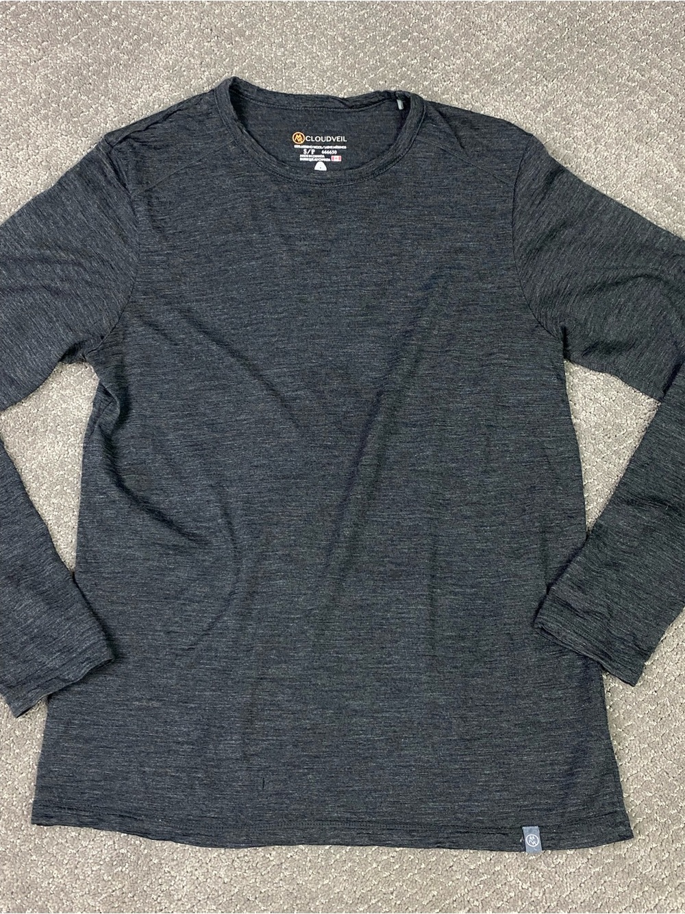 Cloudveil Merino Wool Shirt Mens Small Charcoal Gray Base Layer Long Sleeve